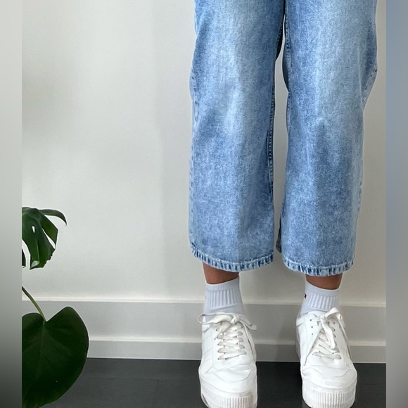 Wide Leg Jeans - Picture 3 of 3